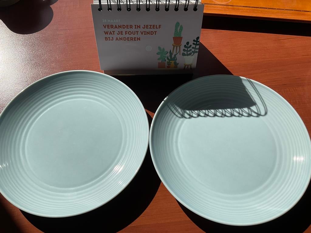 2 ontbijtborden GORDON RAMSAY MAZE / blauw / diam .21.9, Huis en Inrichting, Keuken | Servies, Gebruikt, Ophalen of Verzenden