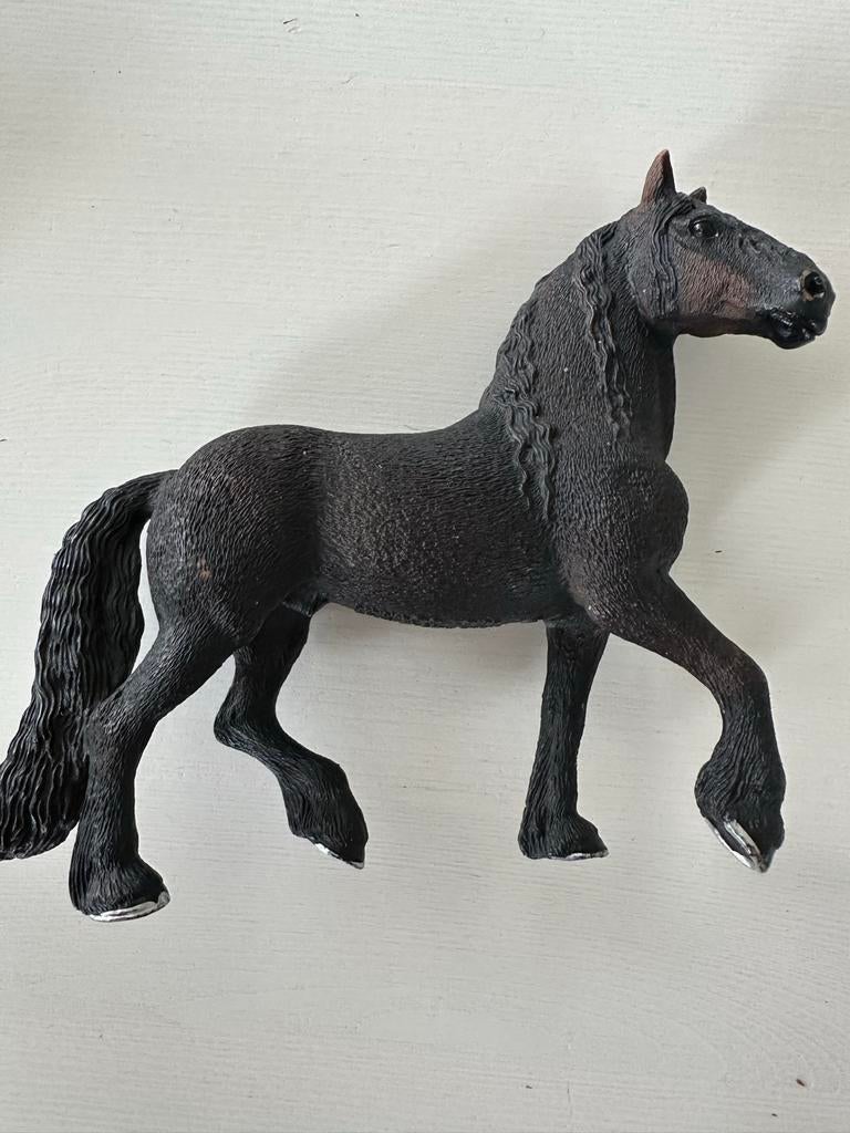 Schleich Friese hengst 13667 (2009), Ophalen of Verzenden, Zo goed als nieuw