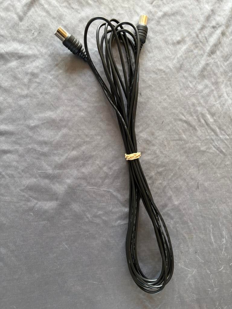 Bang & Olufsen originele antenne-kabel 5 meter, Ophalen, Zo goed als nieuw, 2 tot 5 meter, Coaxiale kabel