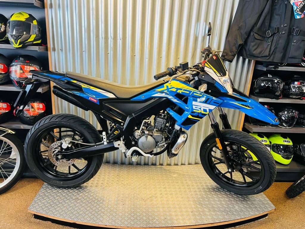 Derbi Extreme schakelbrommer echt in nieuwstaat, 6 versnellingen, Maximaal 45 km/u, Ophalen of Verzenden, Zo goed als nieuw