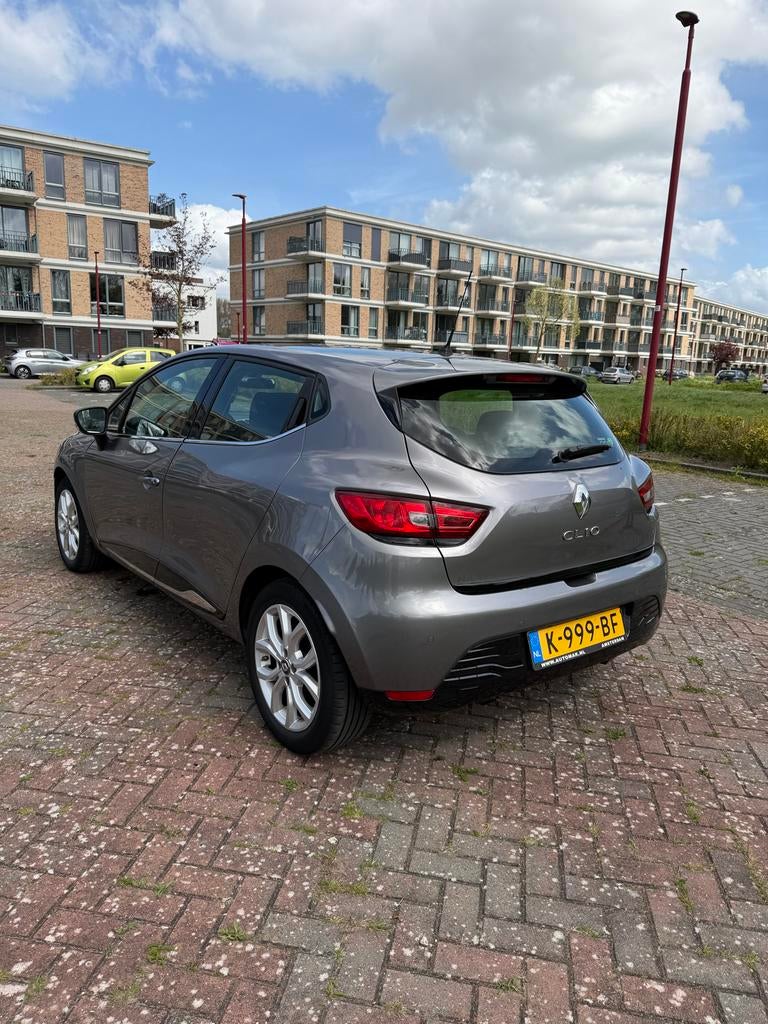 Renault Clio TCe 120pk EDC 2015 Grijs, Auto's, 49 €/maand, 1200 kg, 19 km/l, Particulier