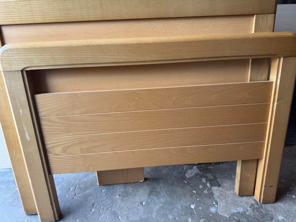 Gratis, Tuin en Terras, Bloembakken en Plantenbakken, Ophalen, Zo goed als nieuw, Rond, Minder dan 30 cm