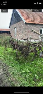 Antieke Hooischudder paard, Ophalen