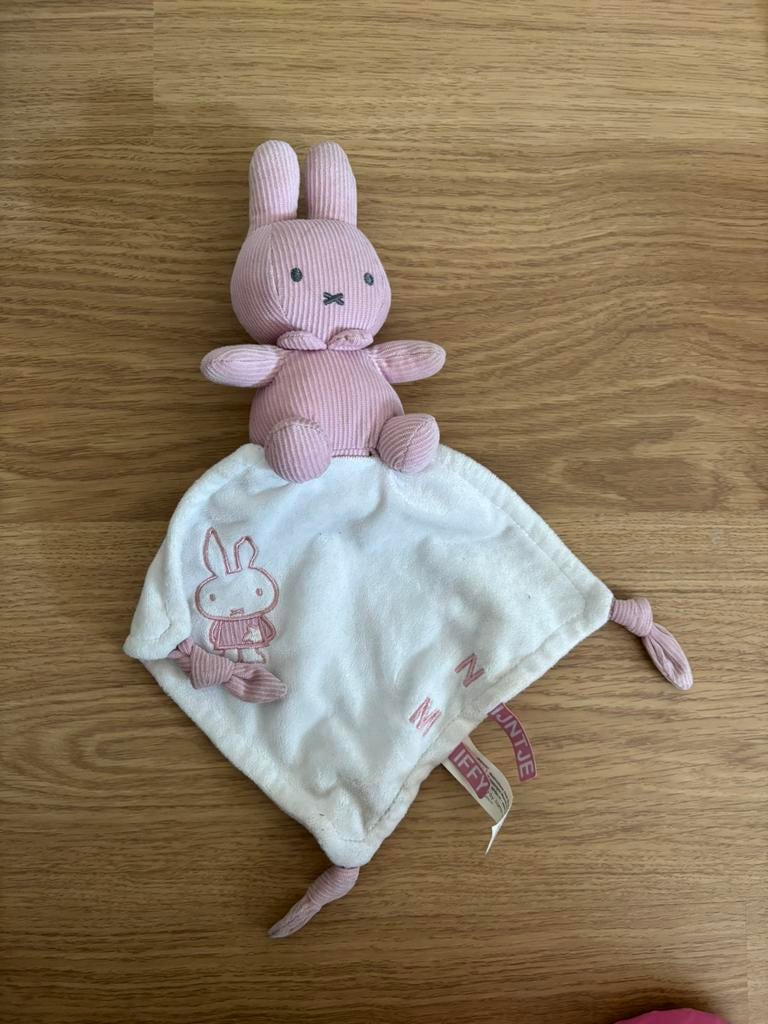 Nijntje spuugdoek met knuffel, Ophalen of Verzenden, Zo goed als nieuw