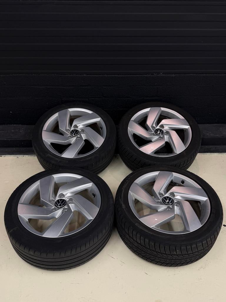 VW Golf 17 inch velgen met All Season banden, Ophalen, 18 inch, Gebruikt, Banden en Velgen