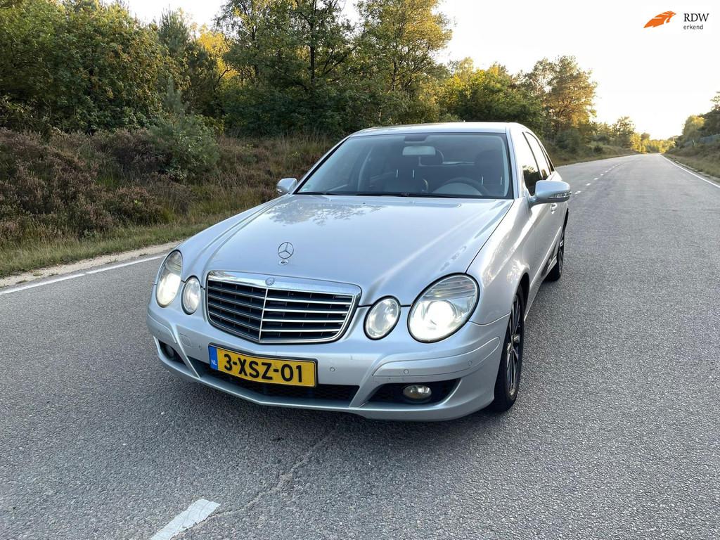 Mercedes-Benz E-klasse 200 CDI Avantgarde apk mooie auto!, Auto's, Automaat, Gebruikt, 4 cilinders, Traction-control