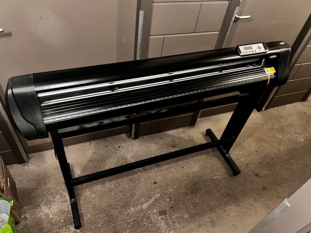 Snijplotter 135cm breed met foliedrager en folie, Computers en Software, Printers, Ophalen of Verzenden, Zo goed als nieuw, Overige technieken