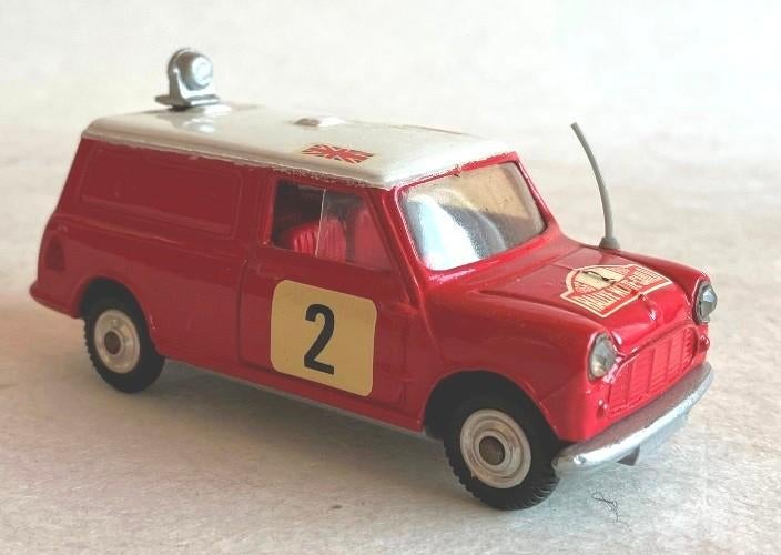Mini Van Monte Carlo 1966 support Corgi Toys., Hobby en Vrije tijd, Modelauto's | 1:43, Ophalen of Verzenden, Gebruikt, Auto, Corgi