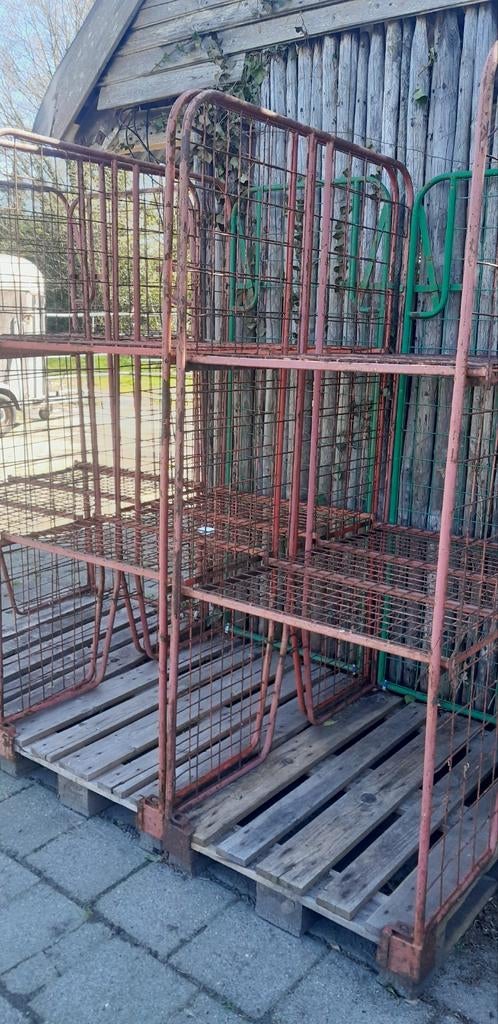 Pallet kooi gaas container, Ophalen