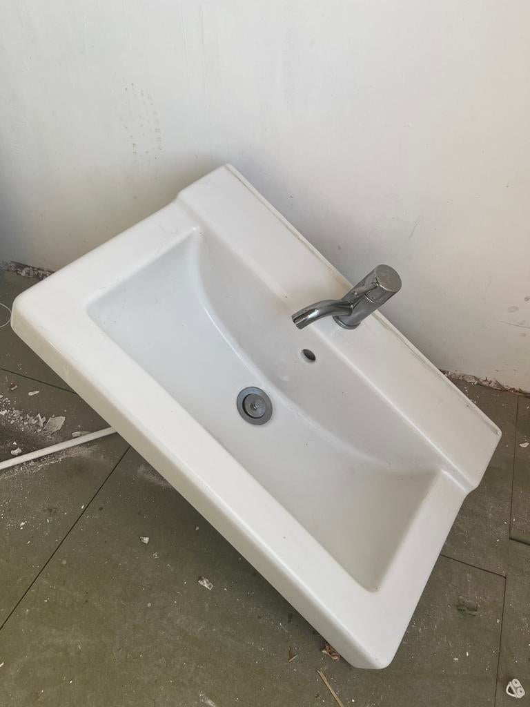 Gratis ophalen 1x of 2x wasbak met kraan, Ophalen, Gebruikt, 50 tot 100 cm, Minder dan 100 cm