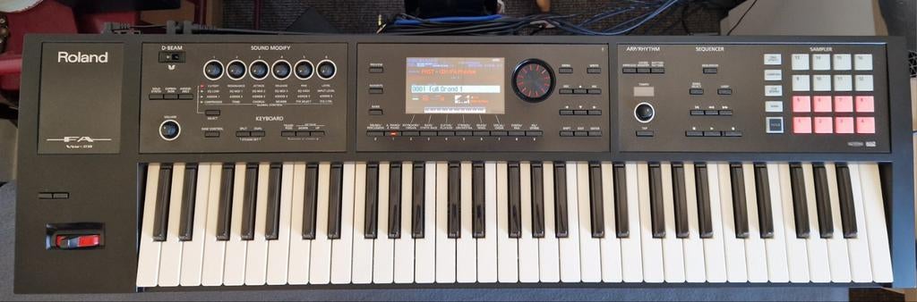 Roland FA-06 Workstation Synthesizer 61 toetsen, Ophalen, 61 toetsen, Roland, Midi-aansluiting