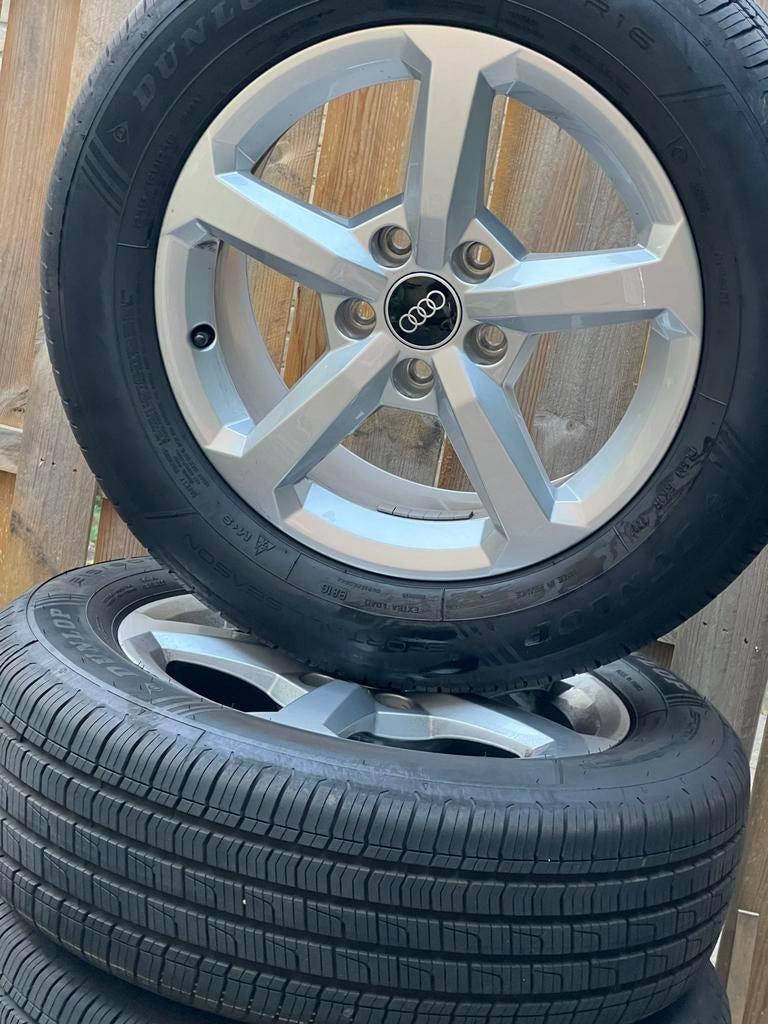 Dunlop banden met Audi velgen 215/60R16, Auto-onderdelen, Banden en Velgen, Ophalen, 16 inch, Banden en Velgen, Personenwagen