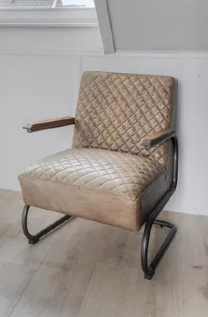Stoel van leer cognac kleur, Huis en Inrichting, Stoelen, Ophalen, Gebruikt, Bruin, Eén