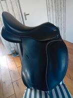 Tekna dressuurzadel  18 inch, Dieren en Toebehoren, Ophalen, Zo goed als nieuw, Dressuur