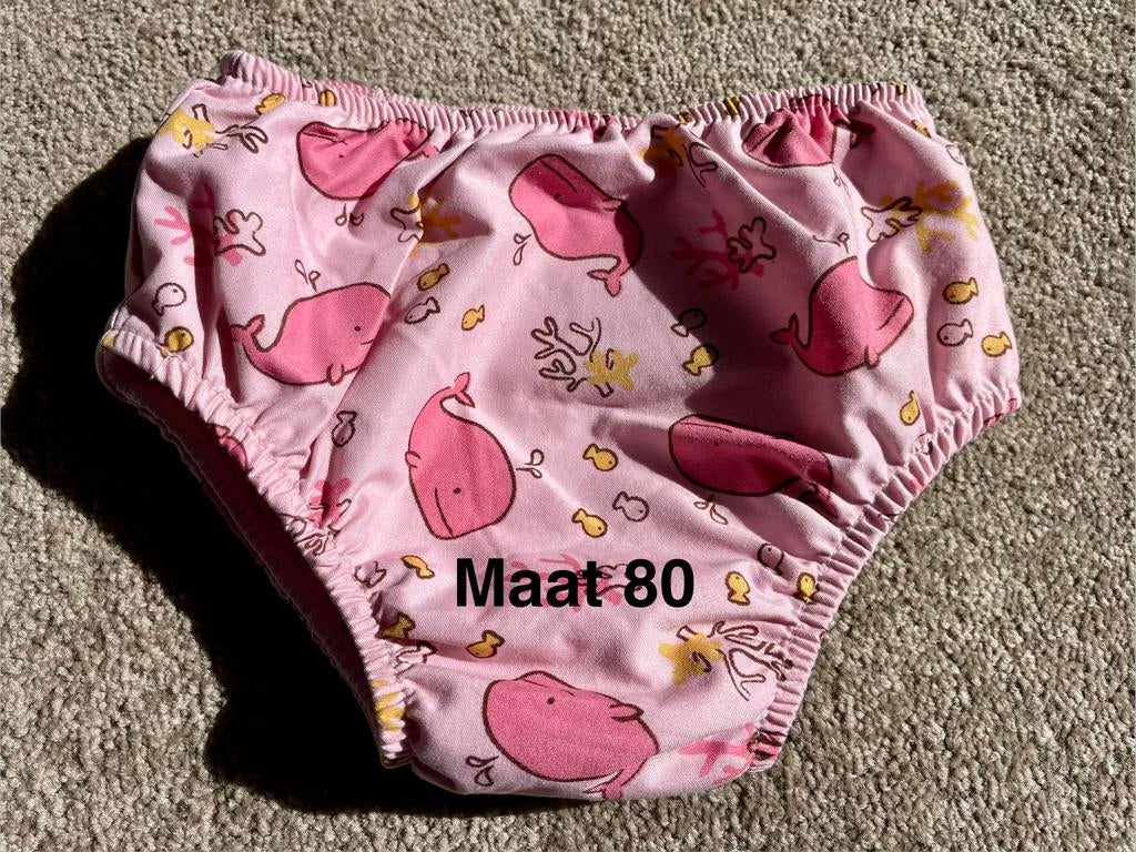 Roze zwembroekje / zwemluier met walvis Maat 80 Zeeman, Kinderen en Baby's, Babykleding | Baby-zwemkleding, Meisje, Ophalen of Verzenden