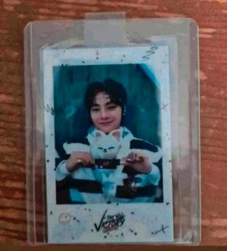Nieuwe Stray Kids I.N. 'The Victory' Polaroid photocard., Ophalen of Verzenden, Nieuw, Foto of Kaart