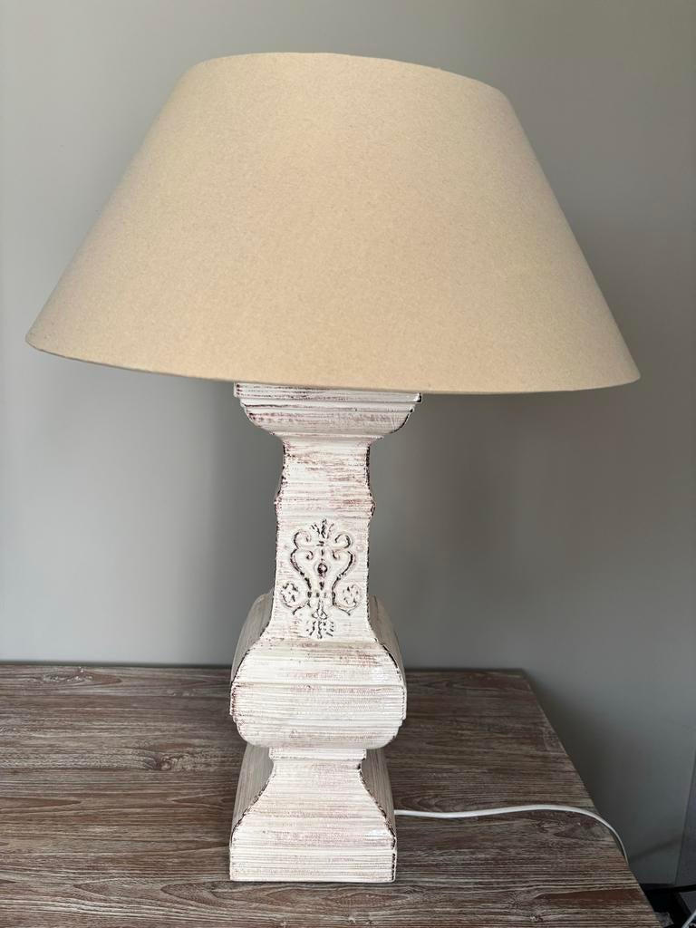 Grote schemerlamp met linnen crèmekleurige kap, Gebruikt, 50 tot 75 cm, Ophalen of Verzenden, Barok, landelijk