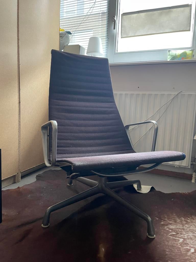 Eames EA 124, Ophalen, Gebruikt, Zwart, Eén