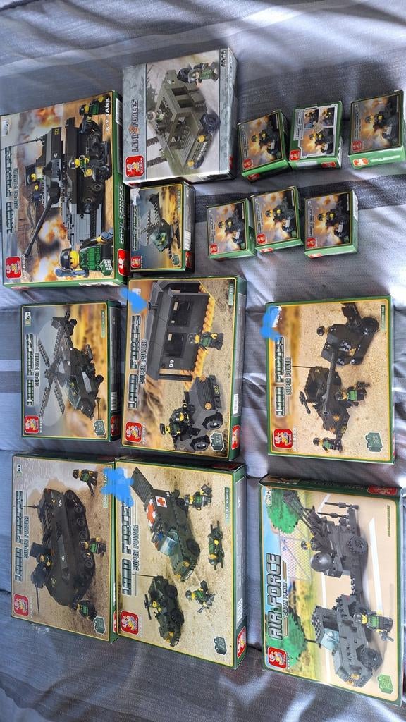 15 Doosjes Militaire Voertuigen Bouwsets - Nieuw in Doos, Ophalen of Verzenden, Nieuw, Overige merken