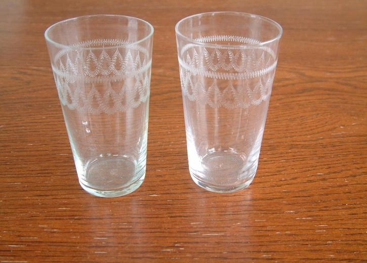 2 antiek geetste drinkglazen glas, Antiek en Kunst, Antiek | Glas en Kristal, Ophalen of Verzenden