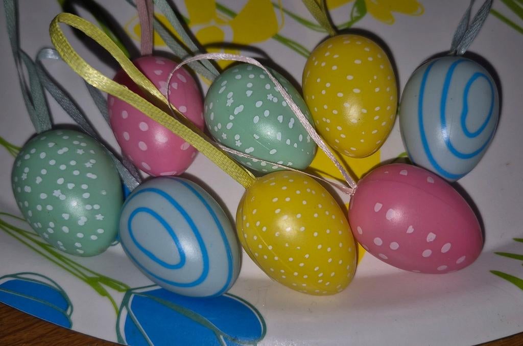 Paaseieren., Ophalen, Zo goed als nieuw