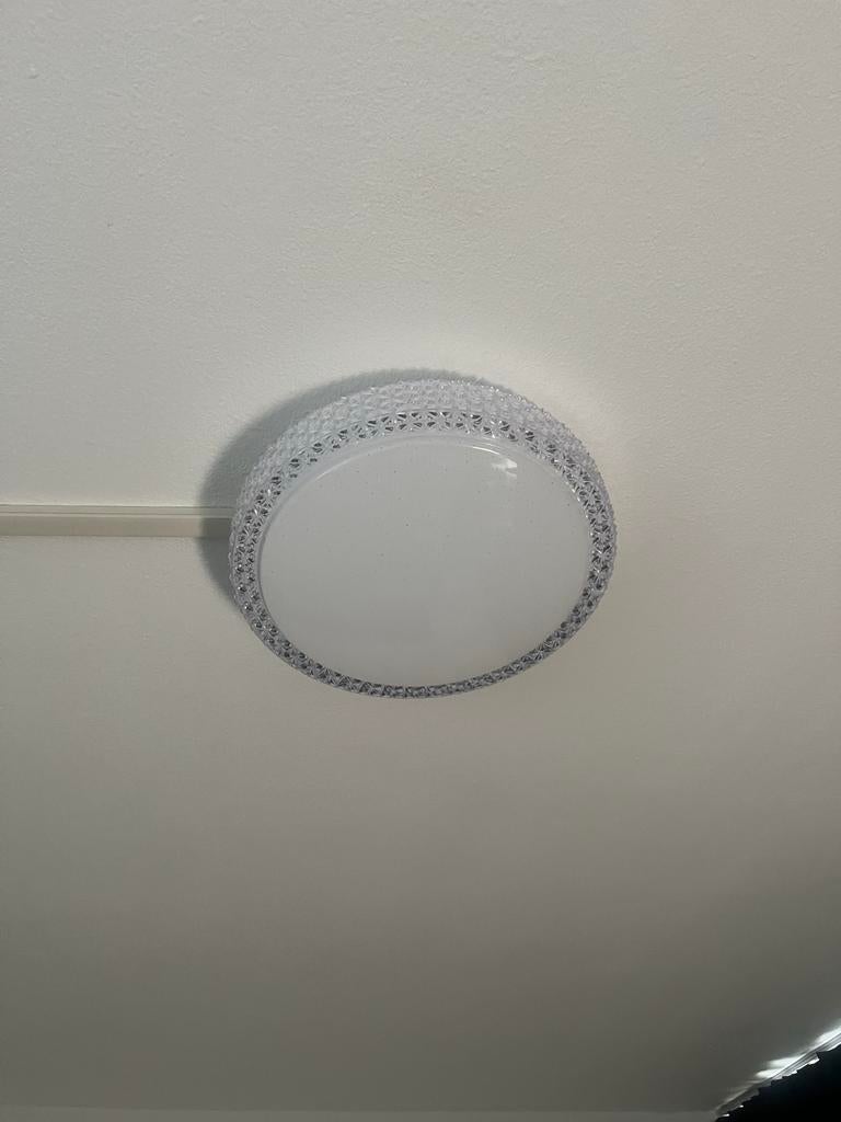 Plafondlamp in goede staat - snel ophalen!, Ophalen of Verzenden, Gebruikt, Kunststof