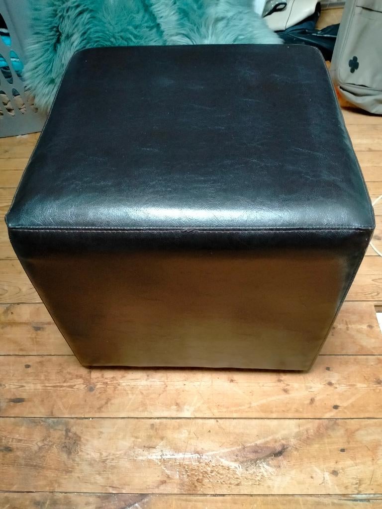 Vierkante zit poef / voeten bank, bruin kunstleer., Minder dan 50 cm, Gebruikt, Vierkant, Minder dan 50 cm