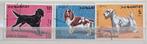 3 postzegels Umm Al Quwain; honden, Ophalen of Verzenden, Gestempeld, Dier of Natuur