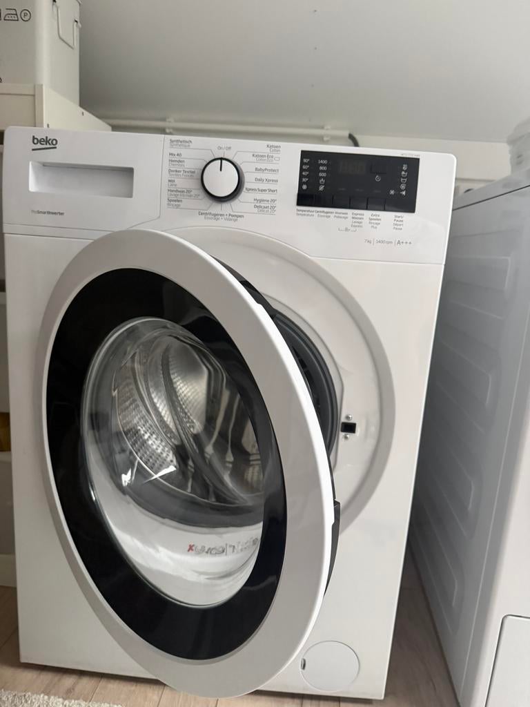 Beko wasmachiene, Ophalen, Zo goed als nieuw, 85 tot 90 cm, 1200 tot 1600 toeren