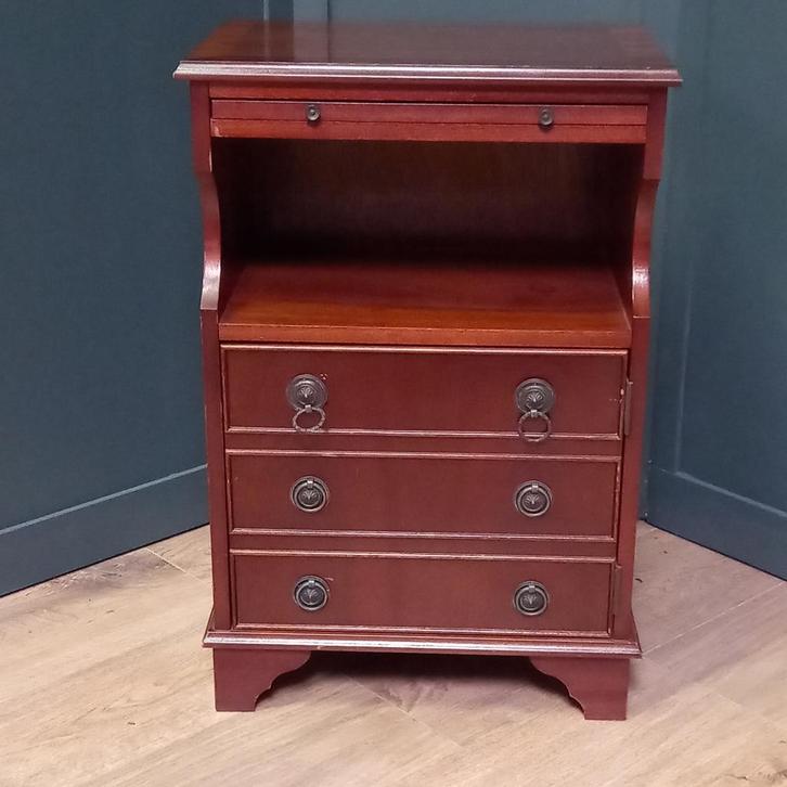 Kleine Vintage Bachelors cabinet, Huis en Inrichting, Kasten | Overige, Gebruikt, Ophalen of Verzenden