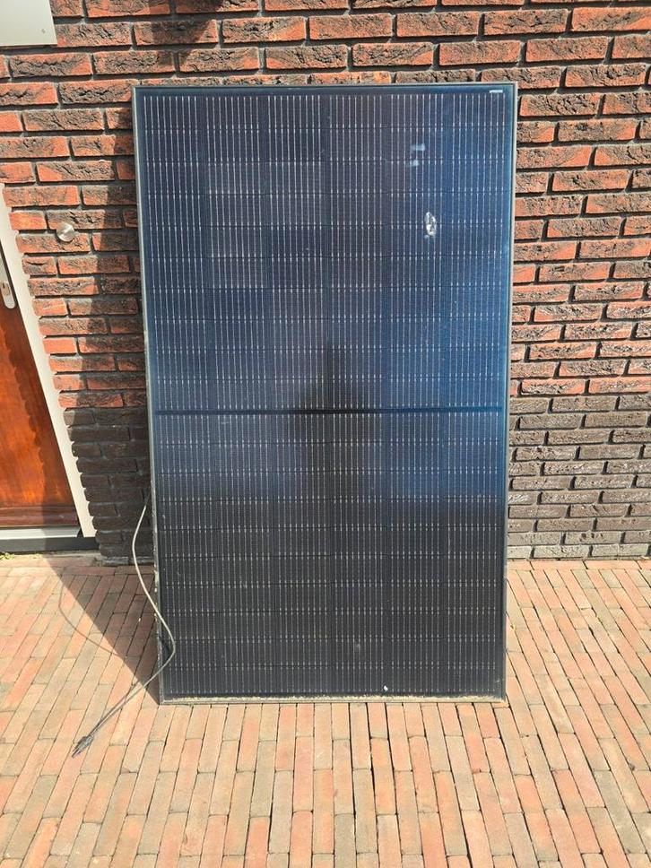 Trina Solar zonnepaneel 325Wp - Gebruikt, goede staat, Caravans en Kamperen, Caravan accessoires, Zo goed als nieuw, Ophalen of Verzenden