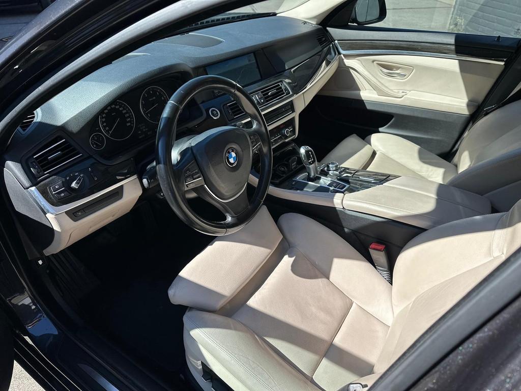 BMW 5-serie 528i 258PK High Ex | Head-up | Navi | Leer | Bi-, Euro 5, Achterwielaandrijving, Gebruikt, 2000 kg