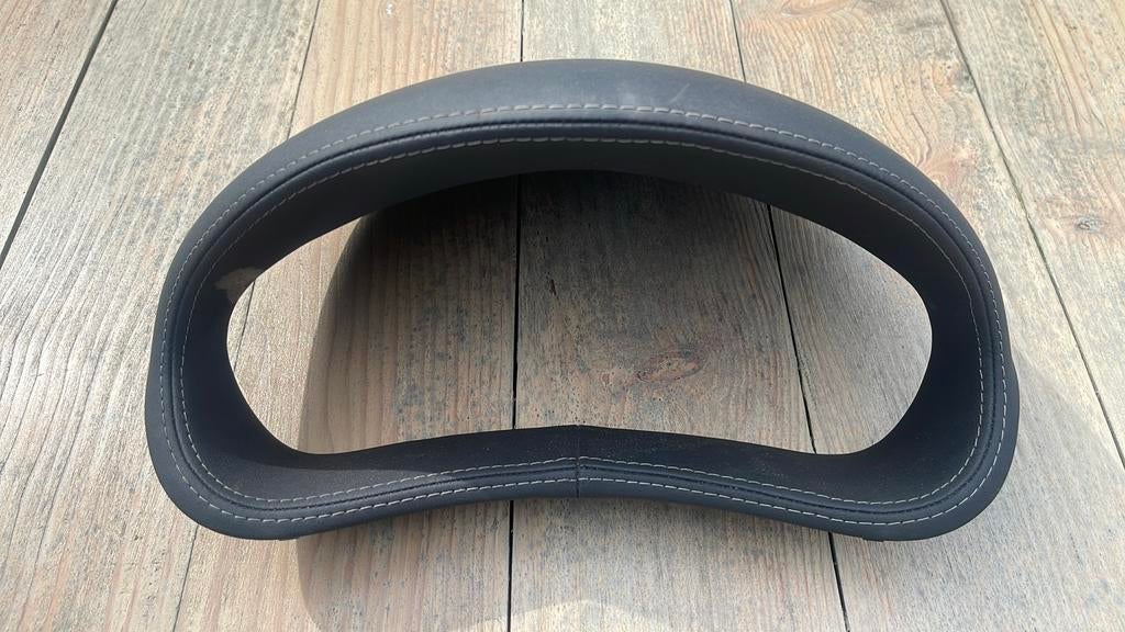 Peugeot 206 tellerkap. Leder met wit stiksel, Auto-onderdelen, Interieur en Bekleding, Ophalen of Verzenden, Gebruikt, Peugeot