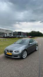 BMW 3-Serie 2.5 I 325 Coupe AUT 2007 Grijs, Automaat, 745 kg, Achterwielaandrijving, 2497 cc