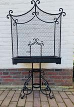 GROTE antieke smeedijzeren VOGELKOOI Volière op onderstel, Ophalen, Hout, Vogelkooi