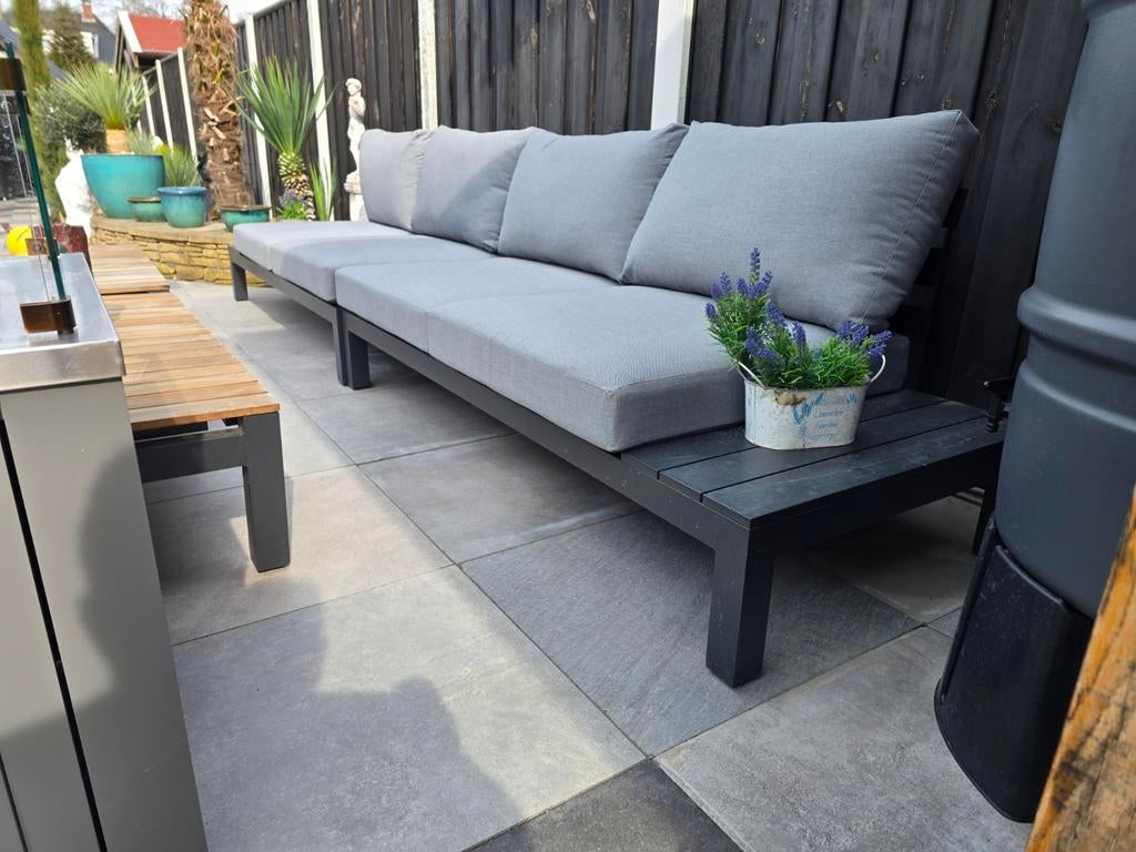 Twee grote tuinbanken plus tafels, Ophalen, Zo goed als nieuw, Teakhout