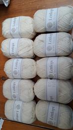 Léttlopi IJslandse wol - 10 bollen ongeverfde wol, Ophalen of Verzenden, Nieuw, Breien of Haken, Wol of Garen