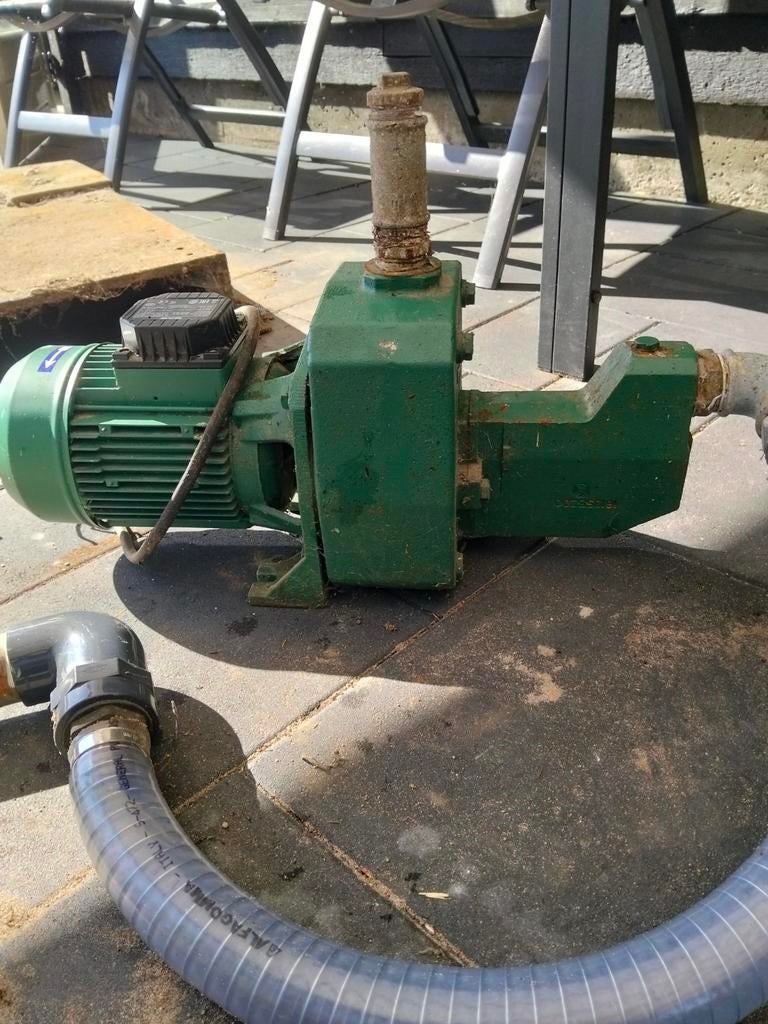 Bronpomp met drukvat. bron pomp, Tuin en Terras, Waterpompen, Gebruikt, Elektrisch, Bronpomp, Ophalen