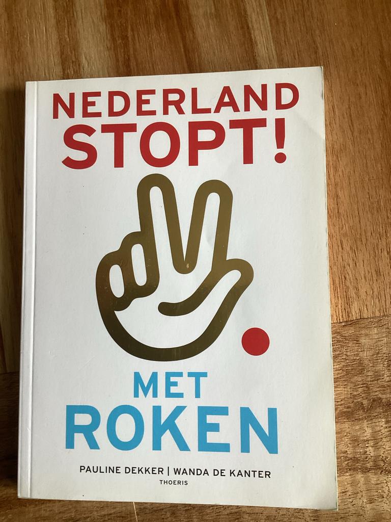 Nederland Stopt! Met Roken - Pauline Dekker & Wanda de Kante, Boeken, Ophalen of Verzenden, Zo goed als nieuw, Gezondheid en Conditie