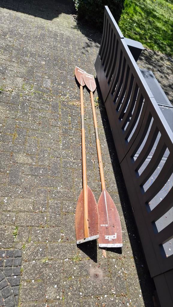 Twee houten peddels voor kano of roeiboot, Ophalen, Gebruikt, Enkelbladige peddel