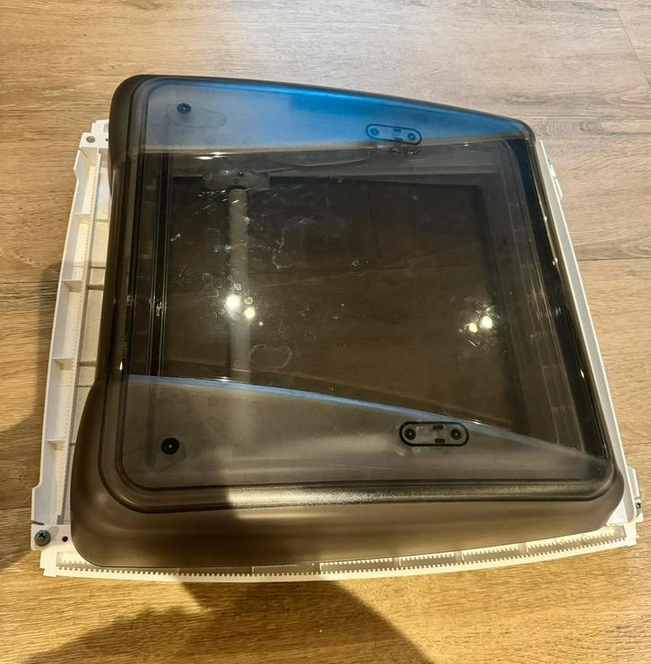 MPK VisionStar M Pro 2 Dakluik 40x40 cm, Caravans en Kamperen, Camper-accessoires, Zo goed als nieuw, Ophalen