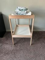 Compacte commode, aankleedtafel inclusief kussen en hoezen, Minder dan 75 cm, 50 tot 70 cm, Zo goed als nieuw, Voetruimte