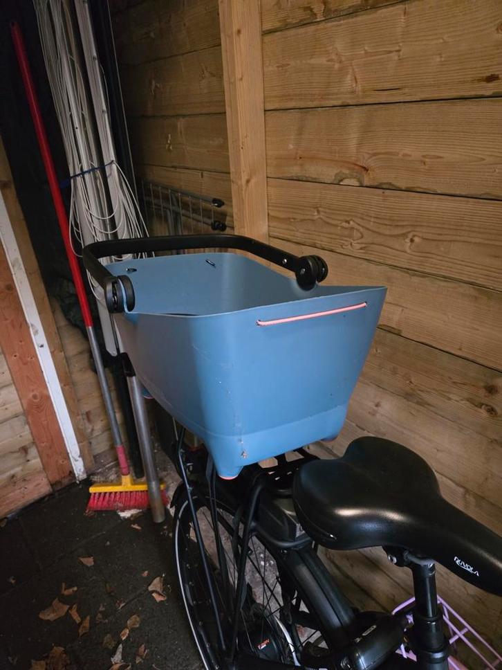 Basil hondenfietsmand, Dieren en Toebehoren, Honden-accessoires, Zo goed als nieuw, Ophalen