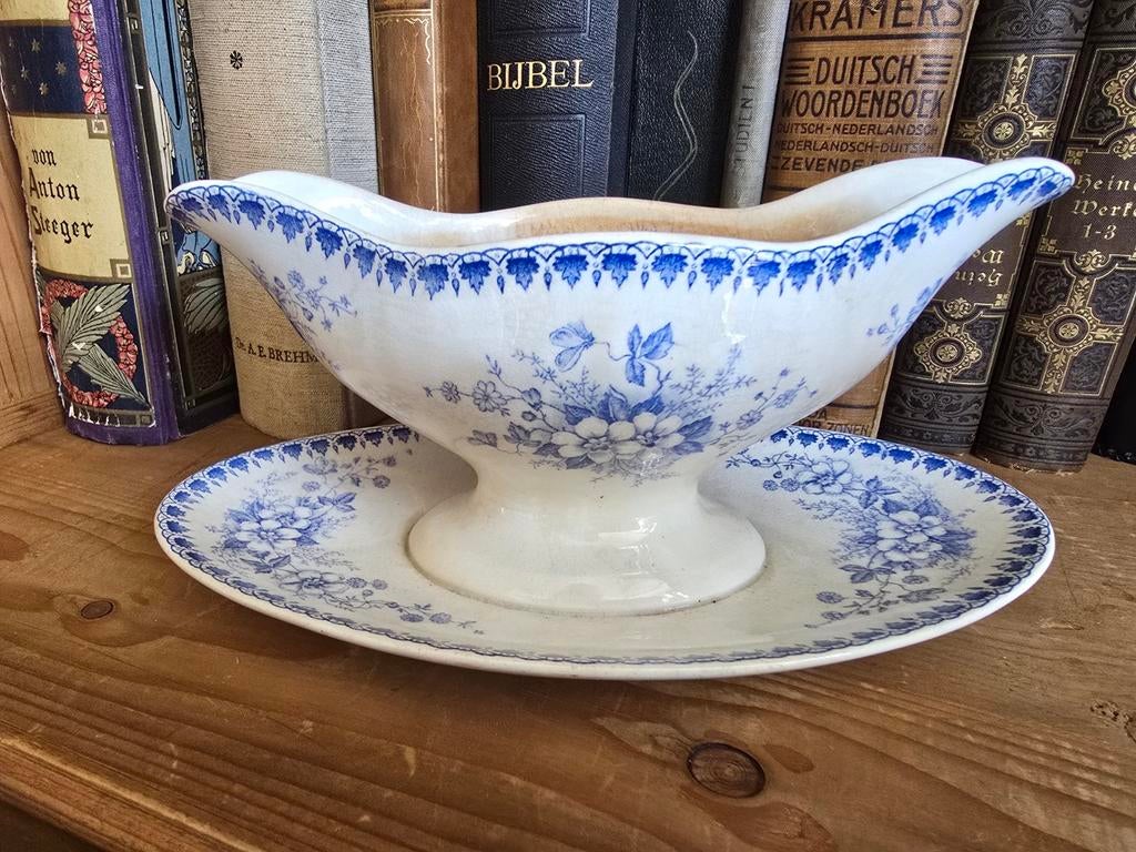 Antieke Beboterde Sauskom Maastricht met Blauw Bloemmotief, Antiek en Kunst, Antiek | Porselein, Ophalen of Verzenden