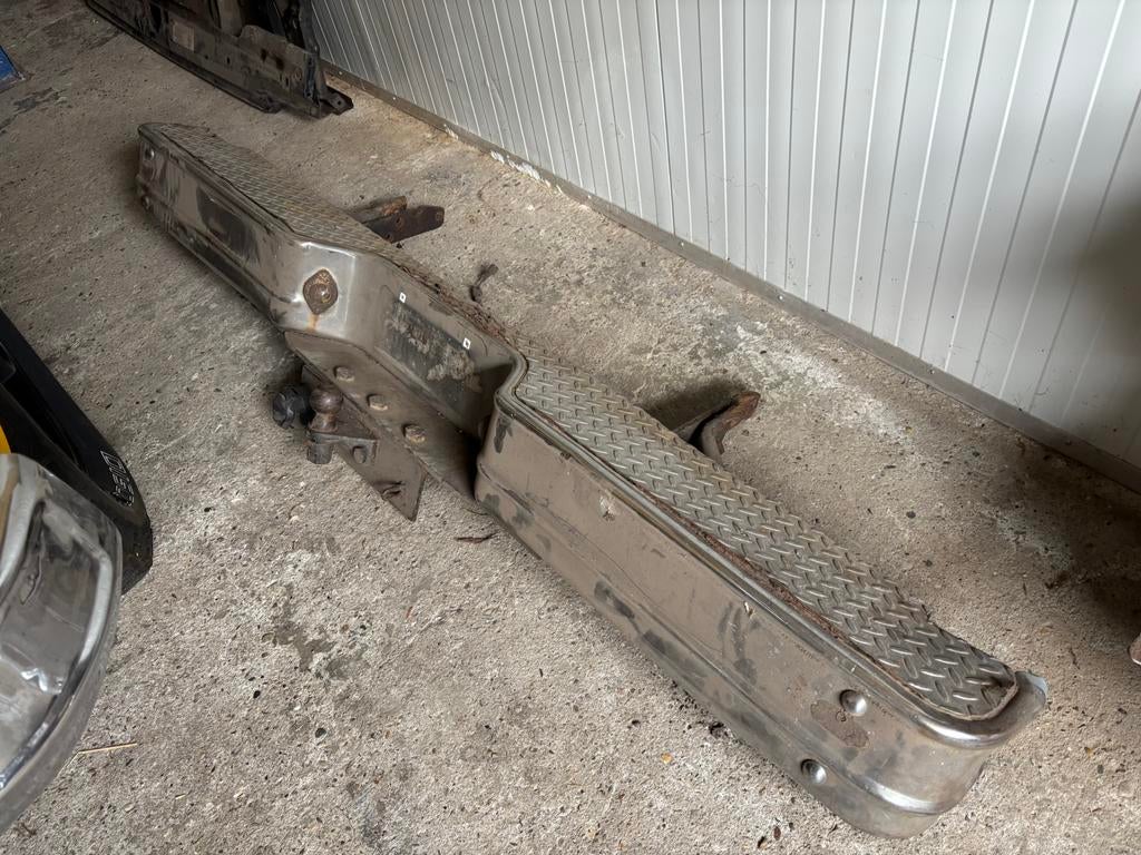 Chevrolet c10 achterbumper c20 silverado 1973 tot 1980, Ophalen, Chevrolet