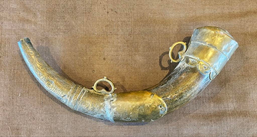 Grote Oosterse kruithoorn  / kruitfles, Ophalen of Verzenden