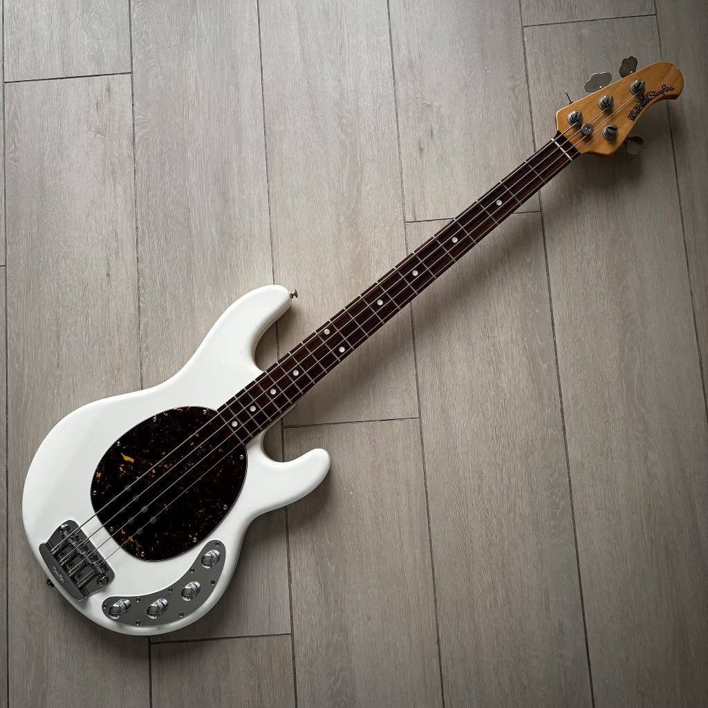 Musicman Stingray EX uit 2003, Muziek en Instrumenten, Ophalen of Verzenden, Zo goed als nieuw