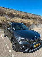 BMW X1 sDrive20i High Executive |M-Sport |Panoramic roof |St, Auto's, 1998 cc, 1800 kg, Origineel Nederlands, Particulier
