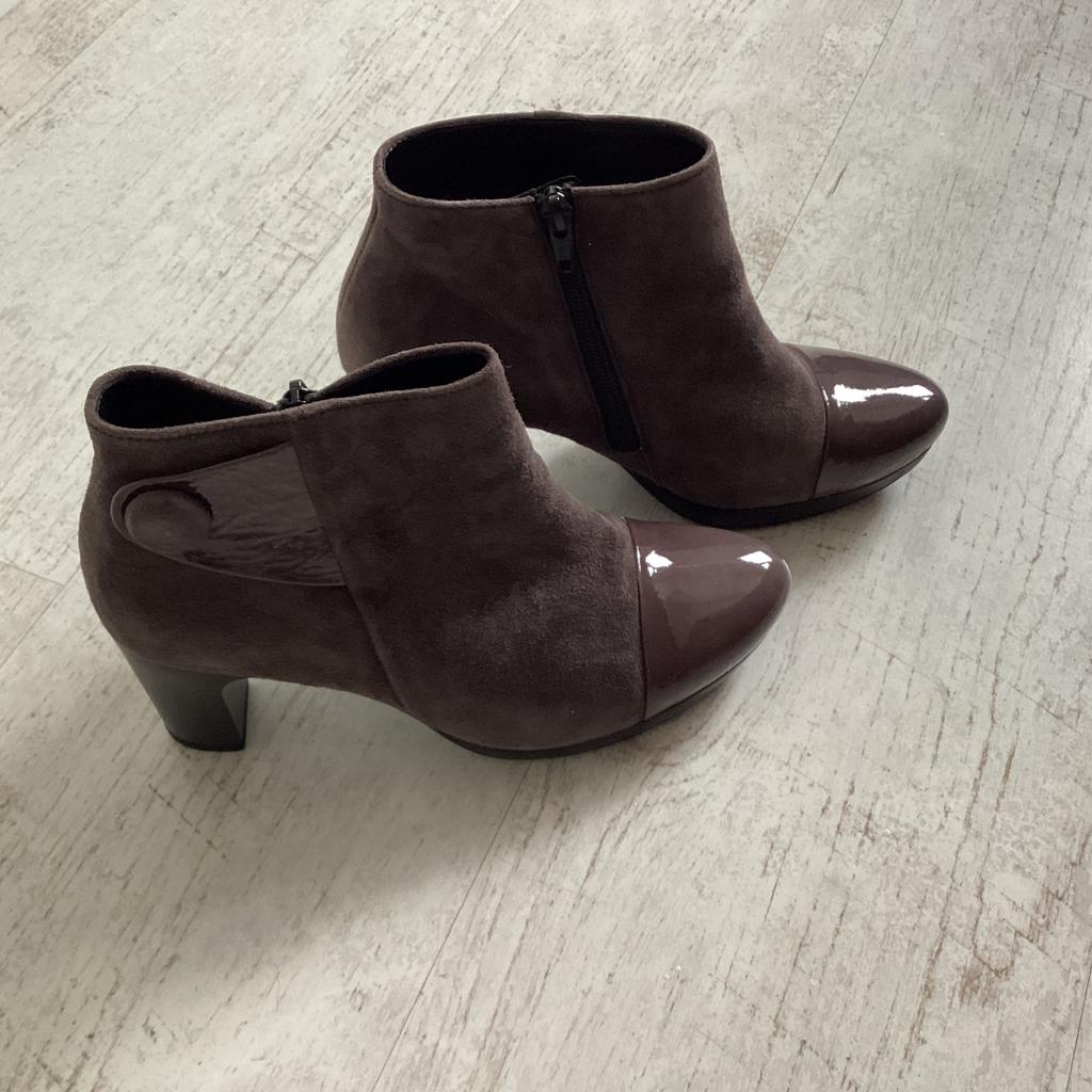 Laarsjes, Ophalen of Verzenden, Zo goed als nieuw, Zwart