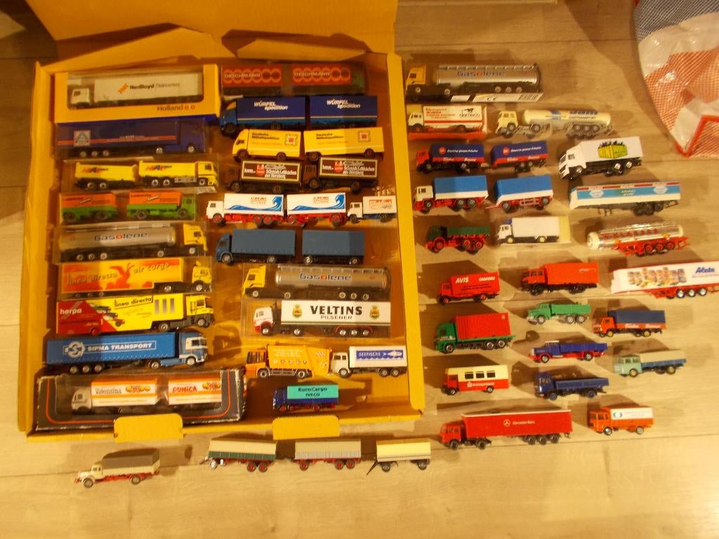 Trucks 5 euro p/st schaal 1/87 o.a. Wiking Verzenden kan ook, Ophalen, Zo goed als nieuw, Bus of Vrachtwagen, Overige merken